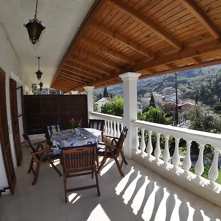 Apartament Alexandros & *